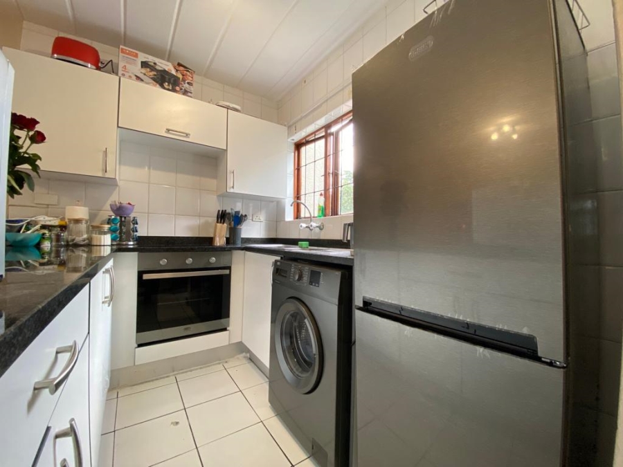 1 Bedroom Property for Sale in Morningside Manor Gauteng