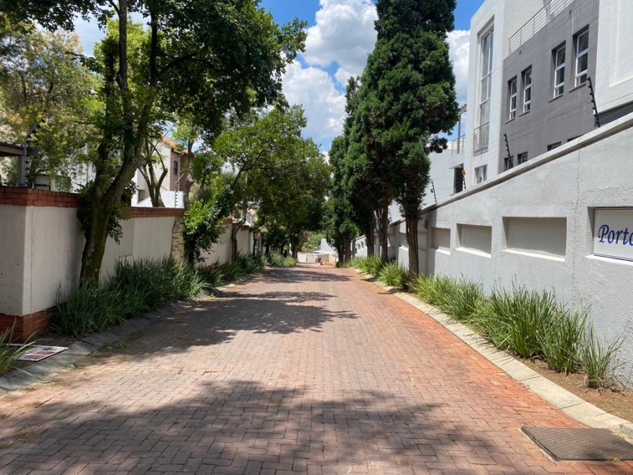 1 Bedroom Property for Sale in Morningside Manor Gauteng