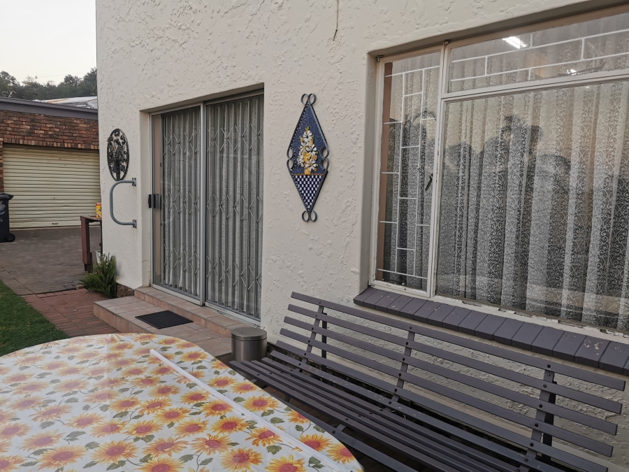 4 Bedroom Property for Sale in Erasmia Gauteng