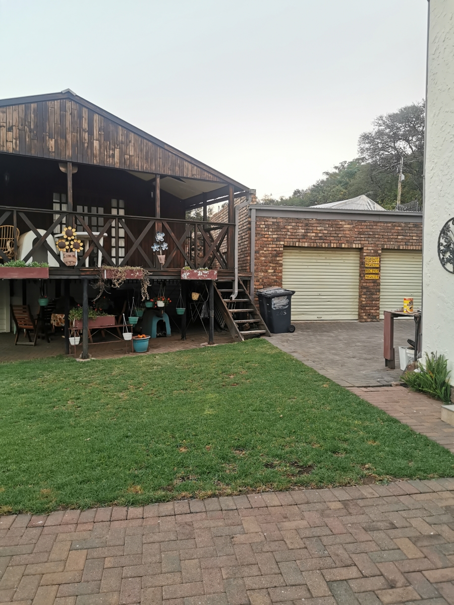 4 Bedroom Property for Sale in Erasmia Gauteng