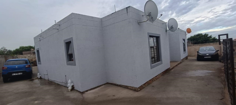 7 Bedroom Property for Sale in Kopanong Gauteng