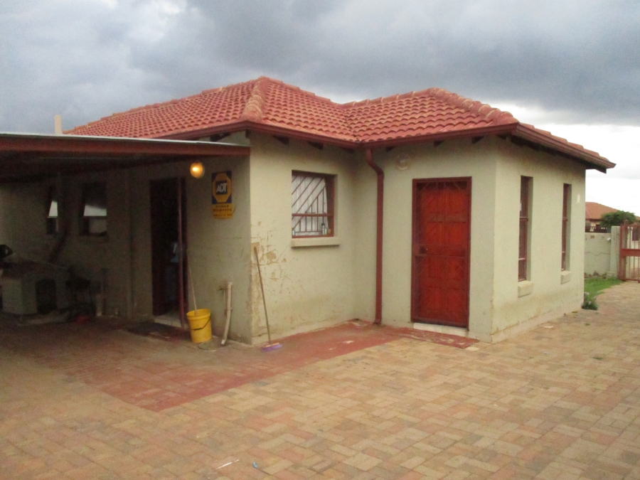 To Let 3 Bedroom Property for Rent in Goudrand Gauteng