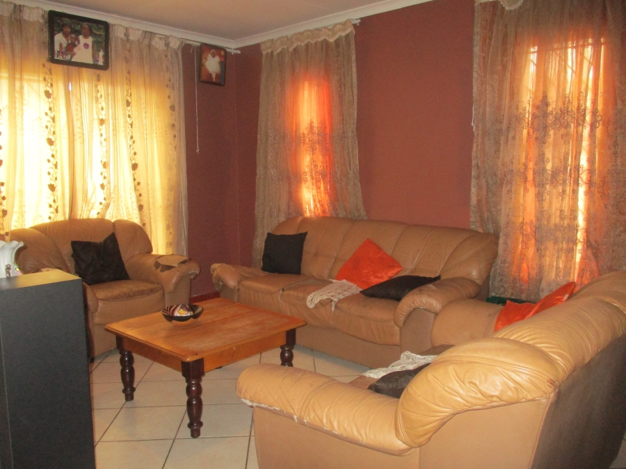 To Let 3 Bedroom Property for Rent in Goudrand Gauteng