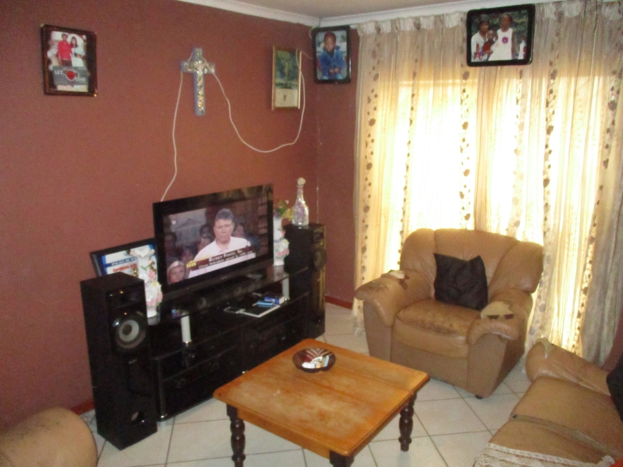 To Let 3 Bedroom Property for Rent in Goudrand Gauteng