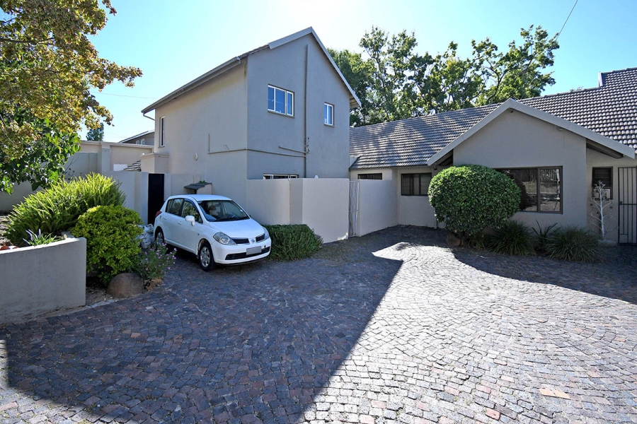 5 Bedroom Property for Sale in Bryanston Gauteng