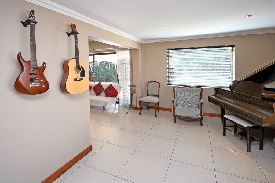 5 Bedroom Property for Sale in Bryanston Gauteng