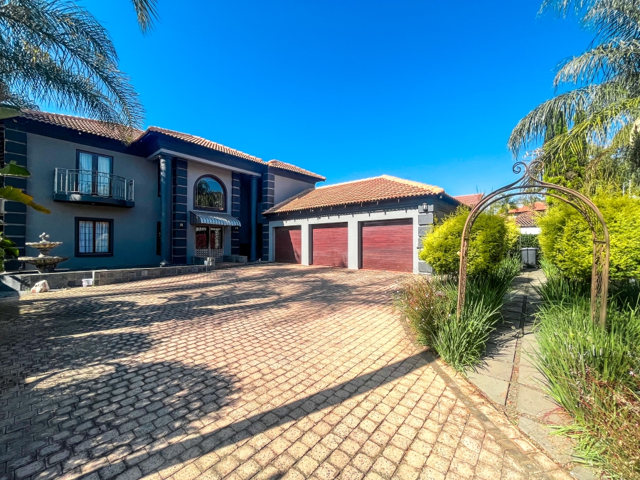3 Bedroom Property for Sale in Highveld Gauteng
