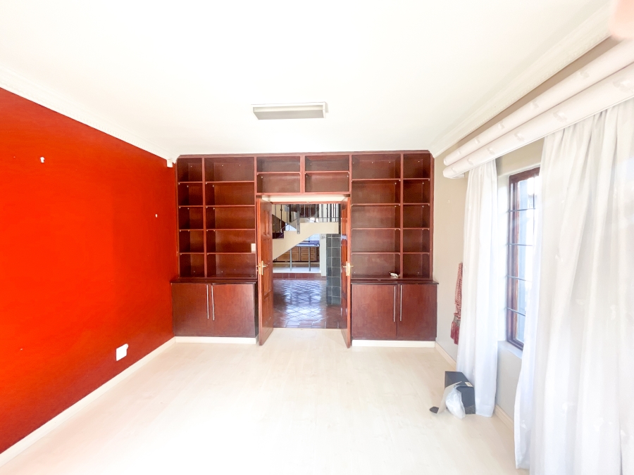 3 Bedroom Property for Sale in Highveld Gauteng