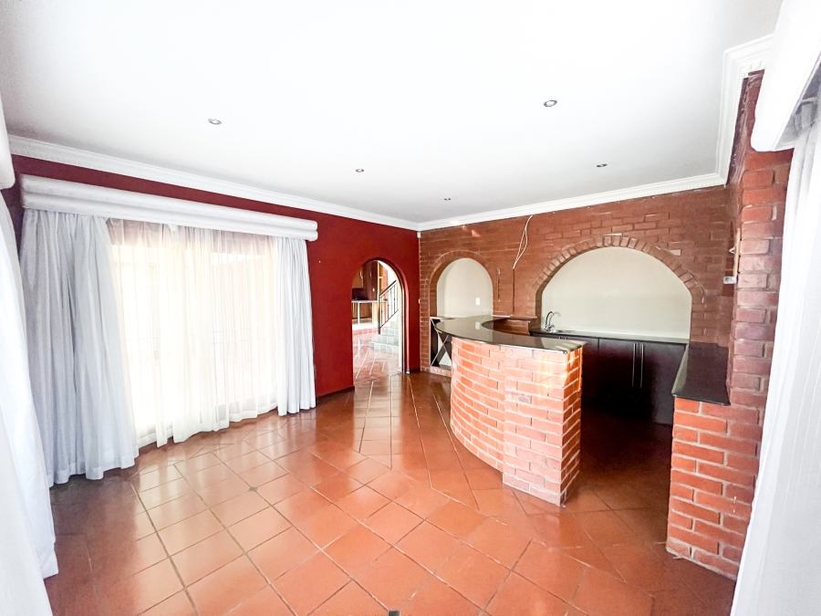 3 Bedroom Property for Sale in Highveld Gauteng