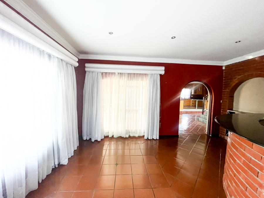 3 Bedroom Property for Sale in Highveld Gauteng