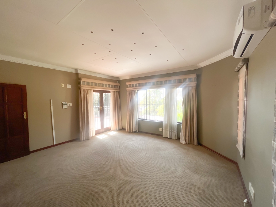 3 Bedroom Property for Sale in Highveld Gauteng