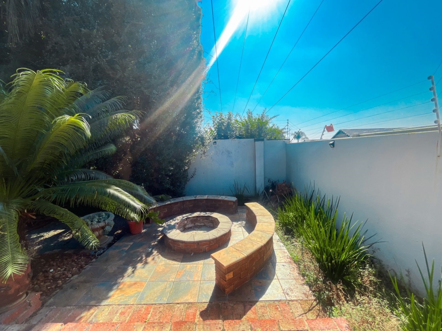 3 Bedroom Property for Sale in Highveld Gauteng