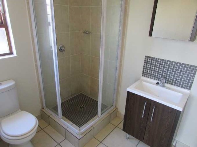 1 Bedroom Property for Sale in Broadacres Gauteng