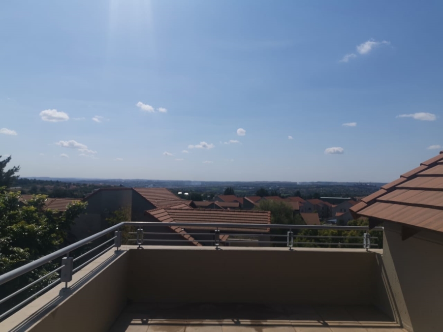 1 Bedroom Property for Sale in Broadacres Gauteng