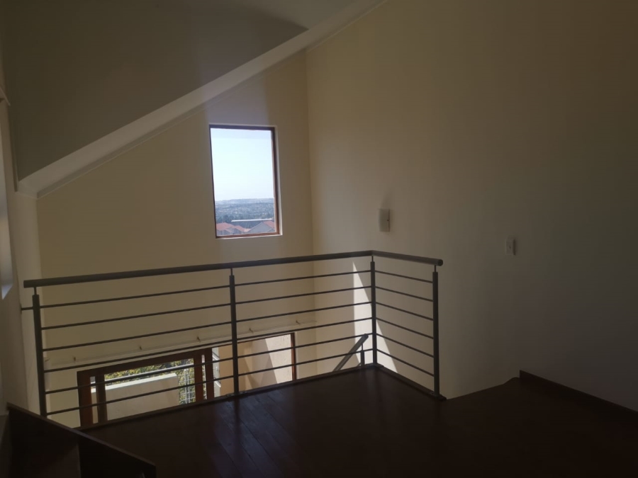 1 Bedroom Property for Sale in Broadacres Gauteng