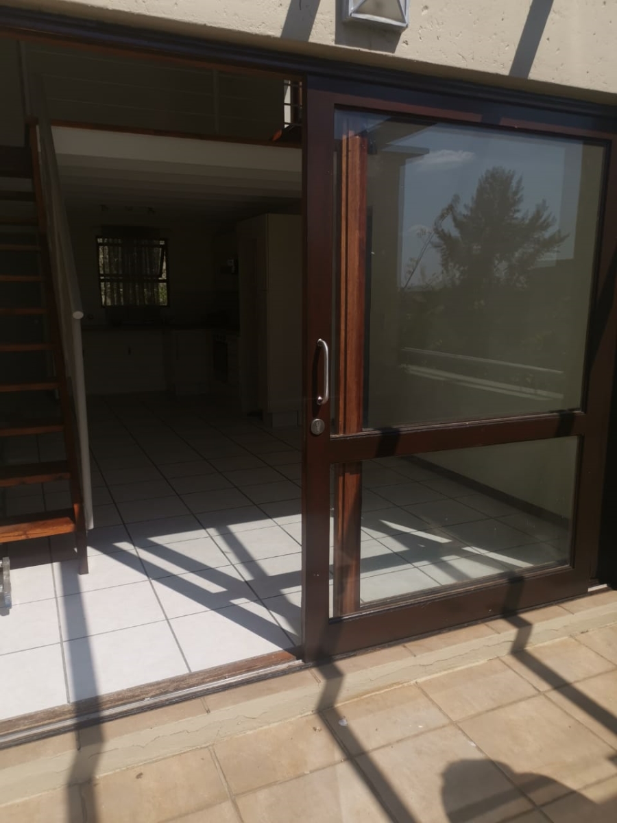 1 Bedroom Property for Sale in Broadacres Gauteng