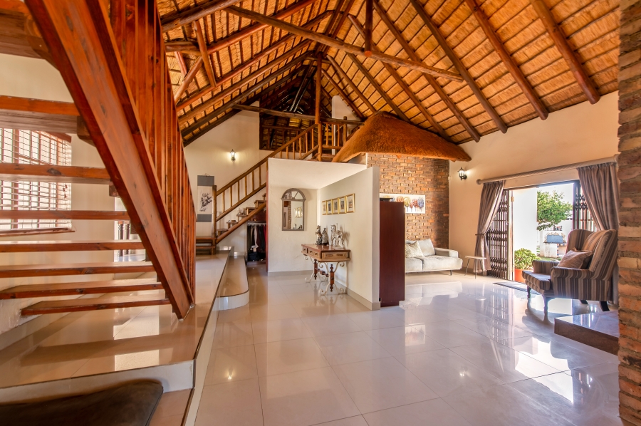 5 Bedroom Property for Sale in Sun Valley Gauteng