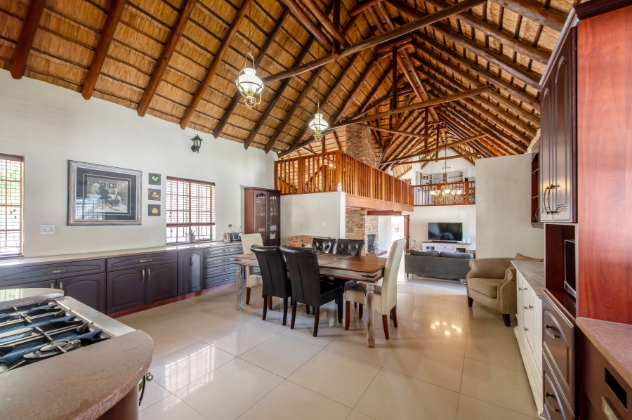 5 Bedroom Property for Sale in Sun Valley Gauteng