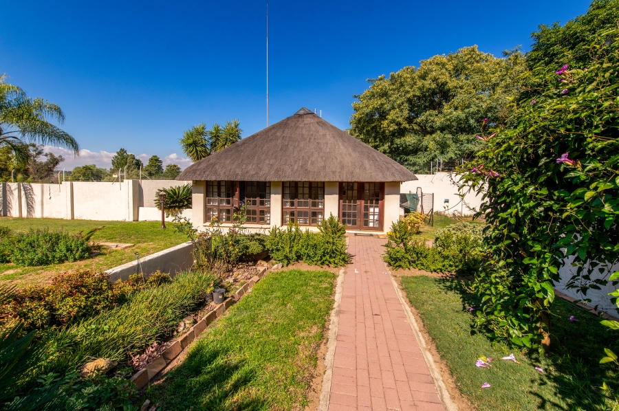 5 Bedroom Property for Sale in Sun Valley Gauteng