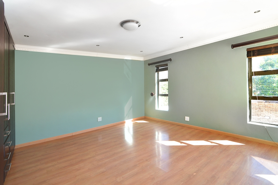 To Let 5 Bedroom Property for Rent in Savannah Hills Estate Gauteng