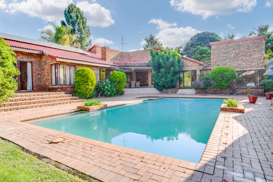 4 Bedroom Property for Sale in Bryanston Gauteng