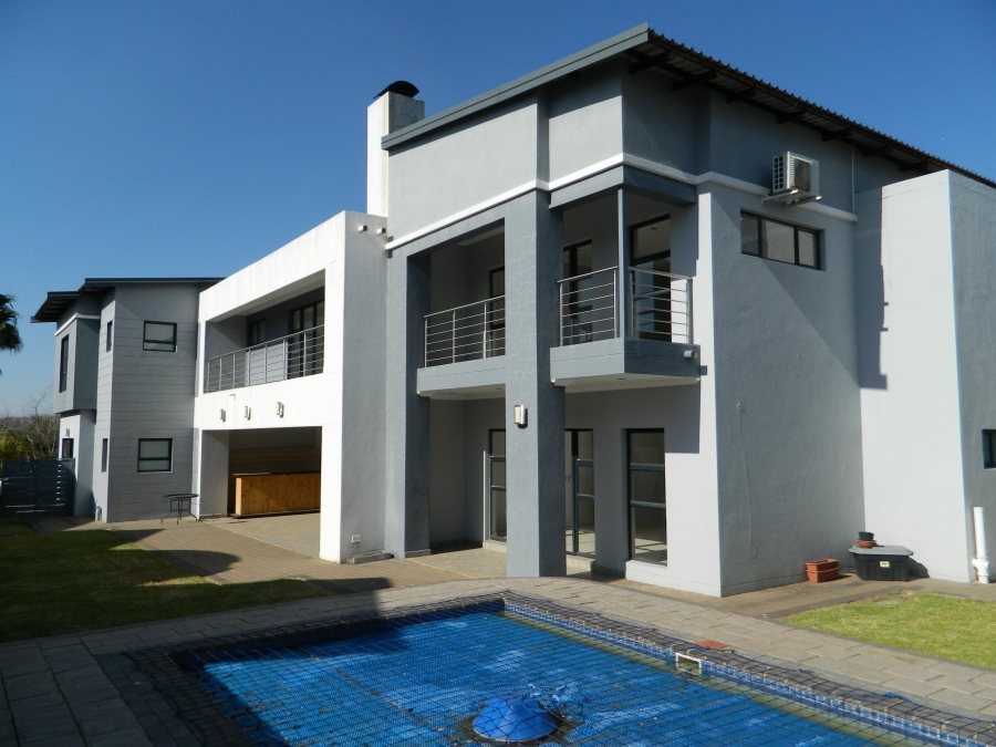 5 Bedroom Property for Sale in Silverwoods Country Estate Gauteng