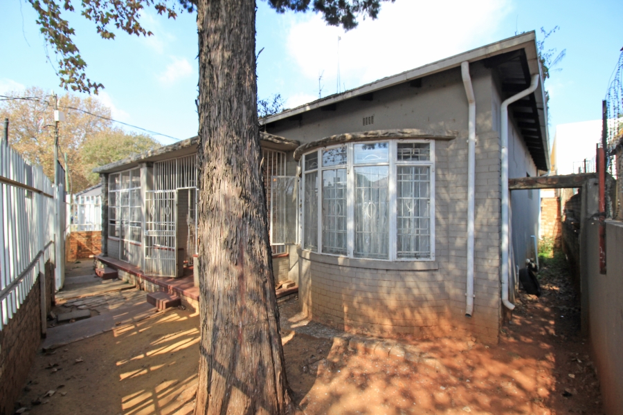 4 Bedroom Property for Sale in Mayfair Gauteng