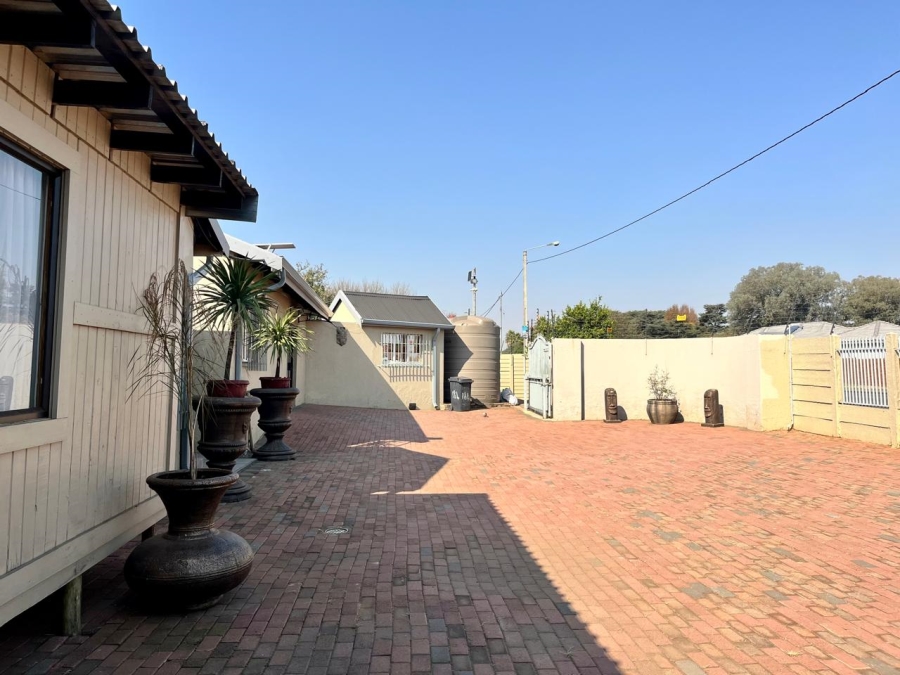 9 Bedroom Property for Sale in Rand Collieries Gauteng