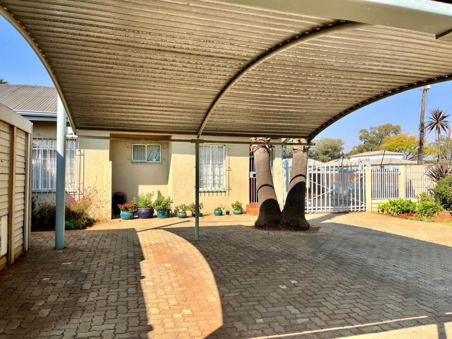 9 Bedroom Property for Sale in Rand Collieries Gauteng