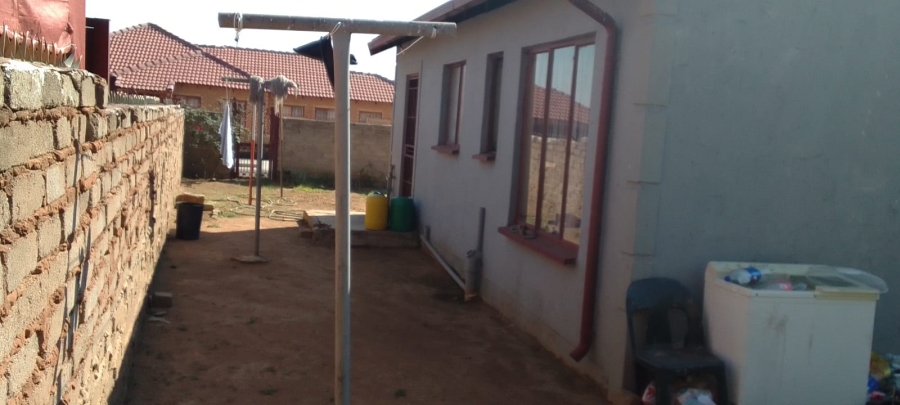 2 Bedroom Property for Sale in Mabopane Gauteng