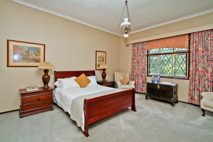 5 Bedroom Property for Sale in Hurlingham Gauteng