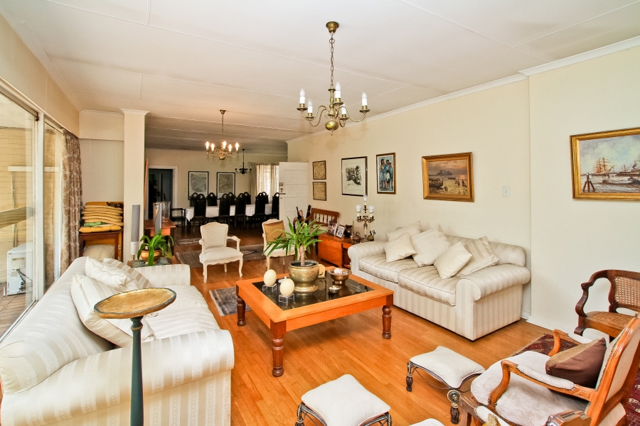 4 Bedroom Property for Sale in Waverley Gauteng