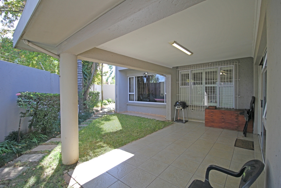 3 Bedroom Property for Sale in Waverley Gauteng