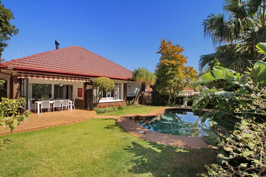 3 Bedroom Property for Sale in Waverley Gauteng