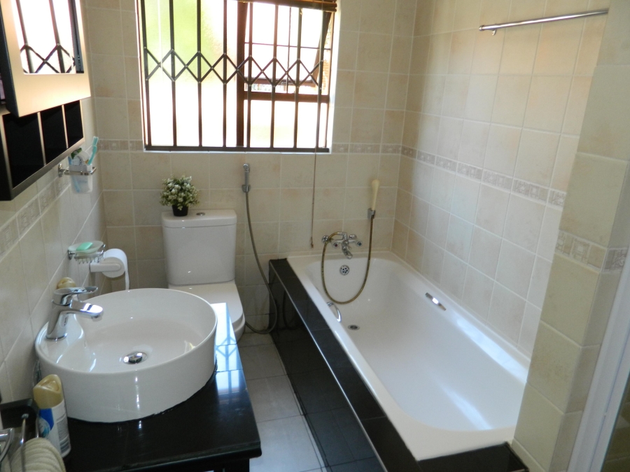 4 Bedroom Property for Sale in Willow Acres Gauteng