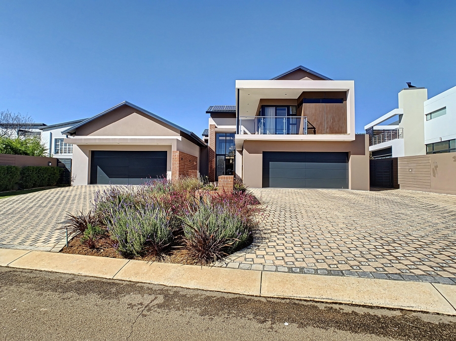 4 Bedroom Property for Sale in Silverwoods Country Estate Gauteng