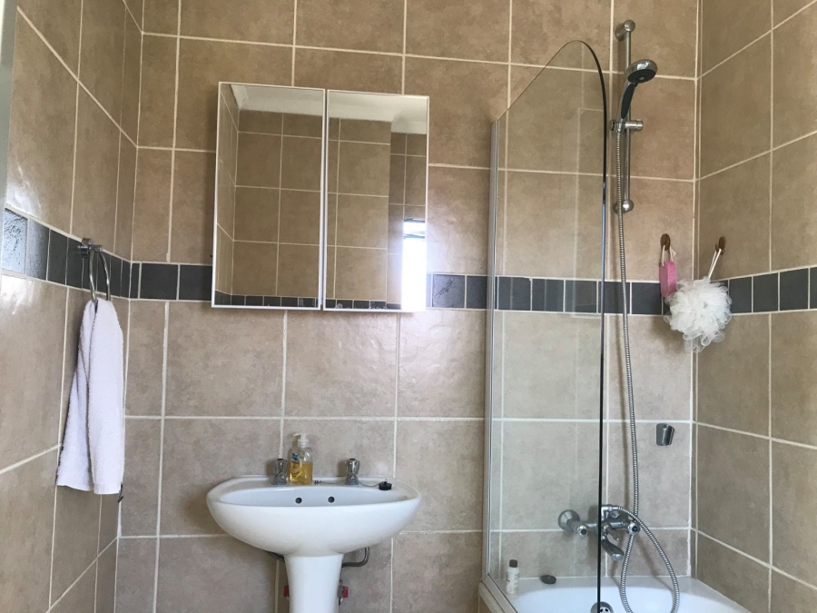 1 Bedroom Property for Sale in Paramount Estate Gauteng