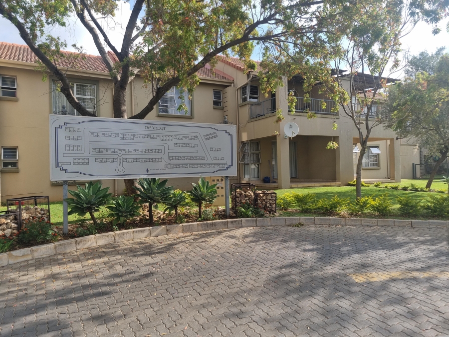 2 Bedroom Property for Sale in Leeuwenhof Estate Gauteng