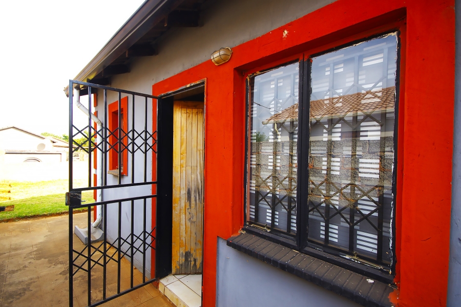 3 Bedroom Property for Sale in Windmill Park Gauteng