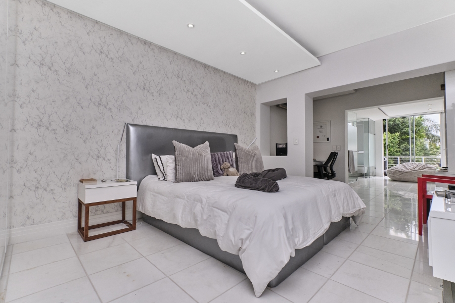 6 Bedroom Property for Sale in Morningside Gauteng