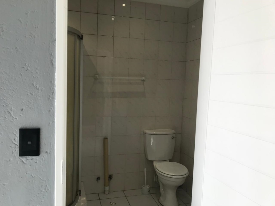 To Let 1 Bedroom Property for Rent in Buurendal Gauteng