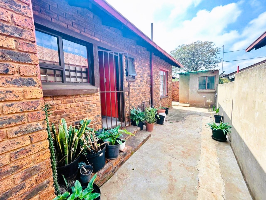 3 Bedroom Property for Sale in Vosloorus Ext 8 Gauteng