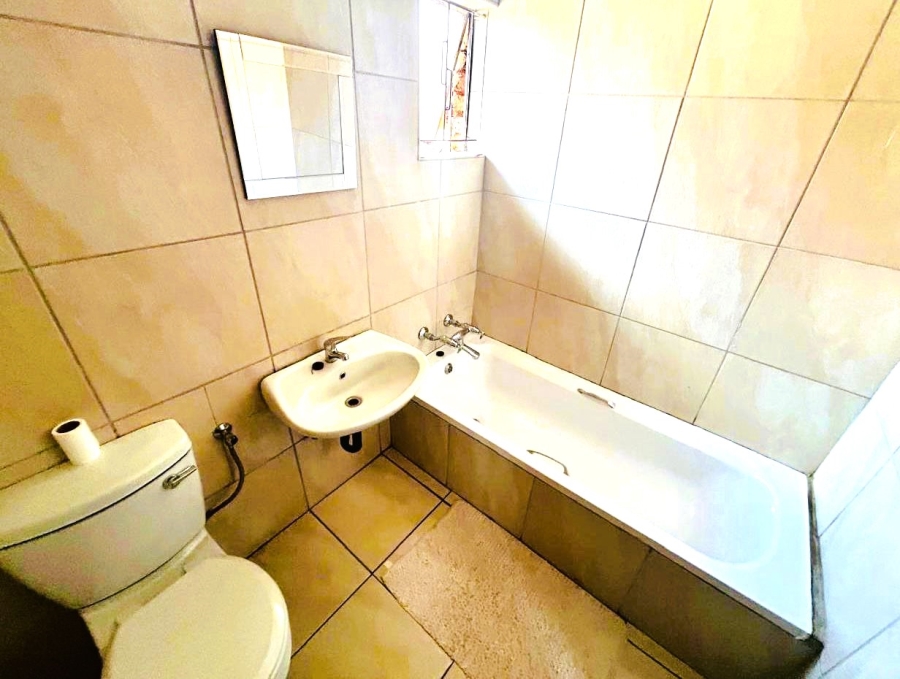 3 Bedroom Property for Sale in Vosloorus Ext 8 Gauteng