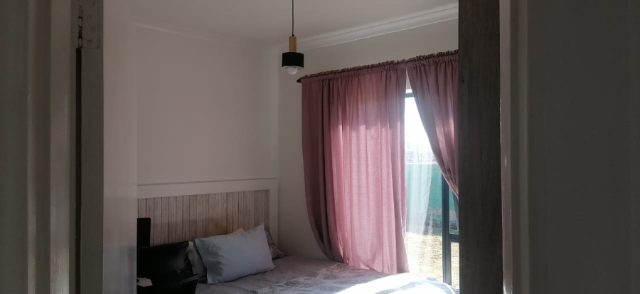 3 Bedroom Property for Sale in Sonneveld Gauteng