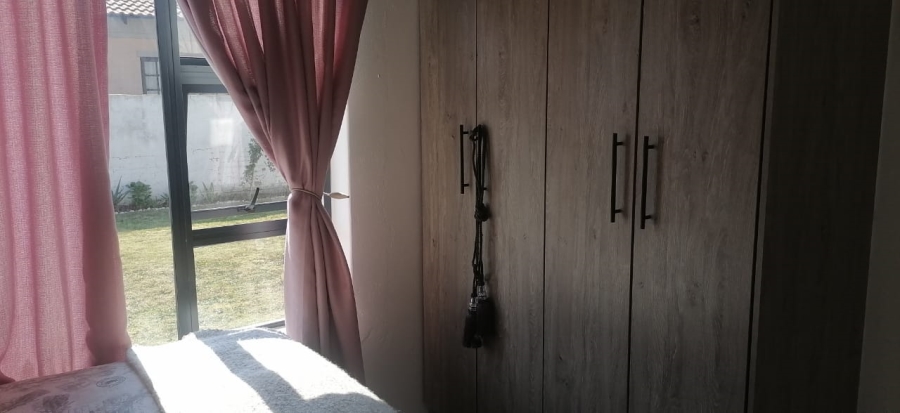 3 Bedroom Property for Sale in Sonneveld Gauteng