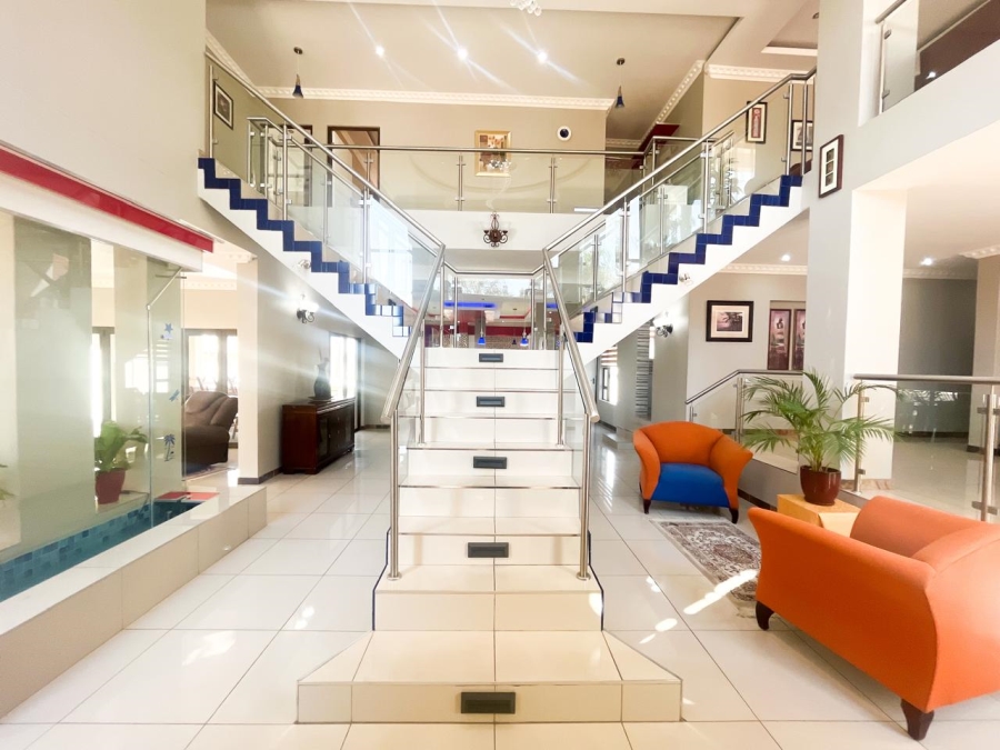 5 Bedroom Property for Sale in Blue Valley Golf Estate Gauteng