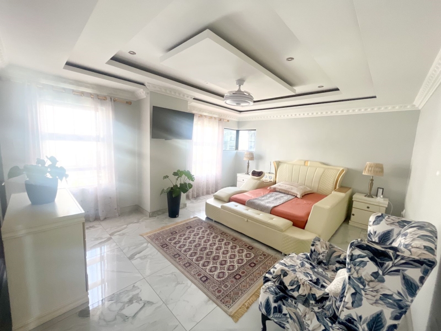 5 Bedroom Property for Sale in Blue Valley Golf Estate Gauteng