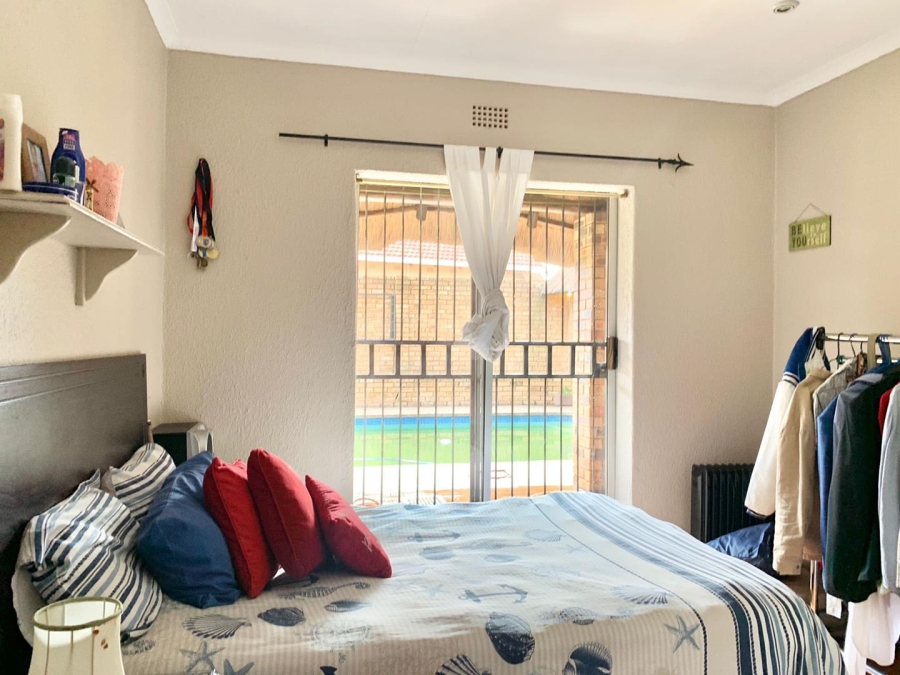4 Bedroom Property for Sale in Groblerpark Gauteng