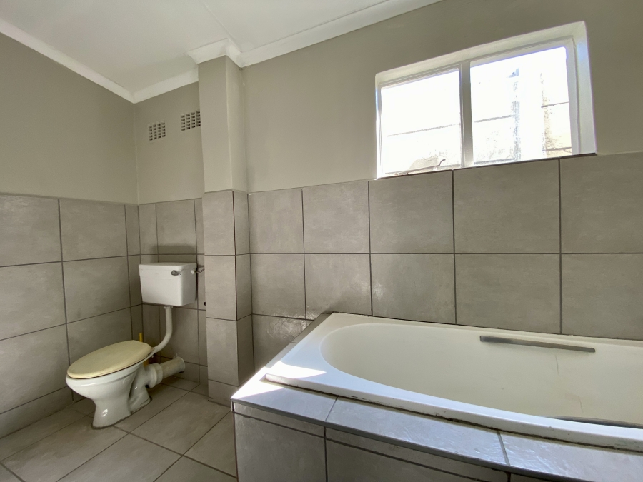 3 Bedroom Property for Sale in Edenvale Central Gauteng