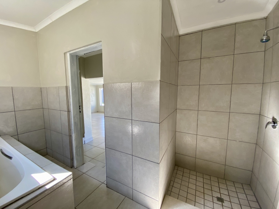 3 Bedroom Property for Sale in Edenvale Central Gauteng